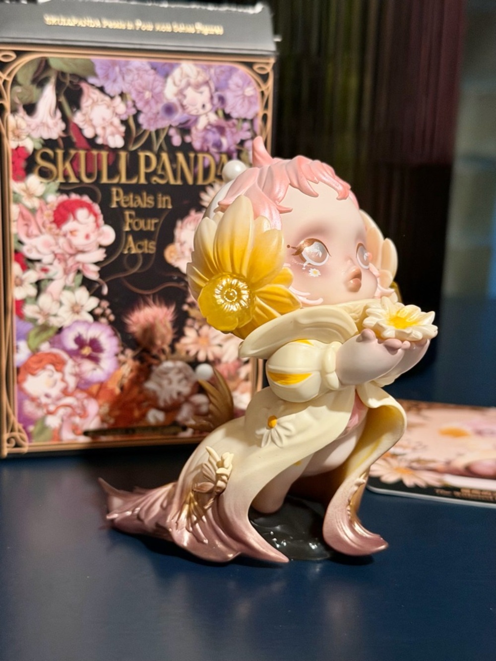 POP MART Skullpanda Petals in Four Acts-The Withered Innocence